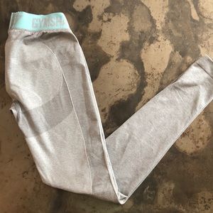 Gym shark fit leggings 🦈